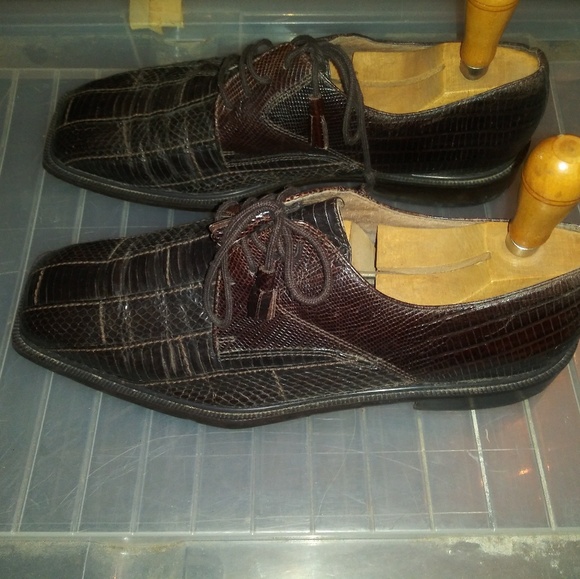 Men\'s dress shoes